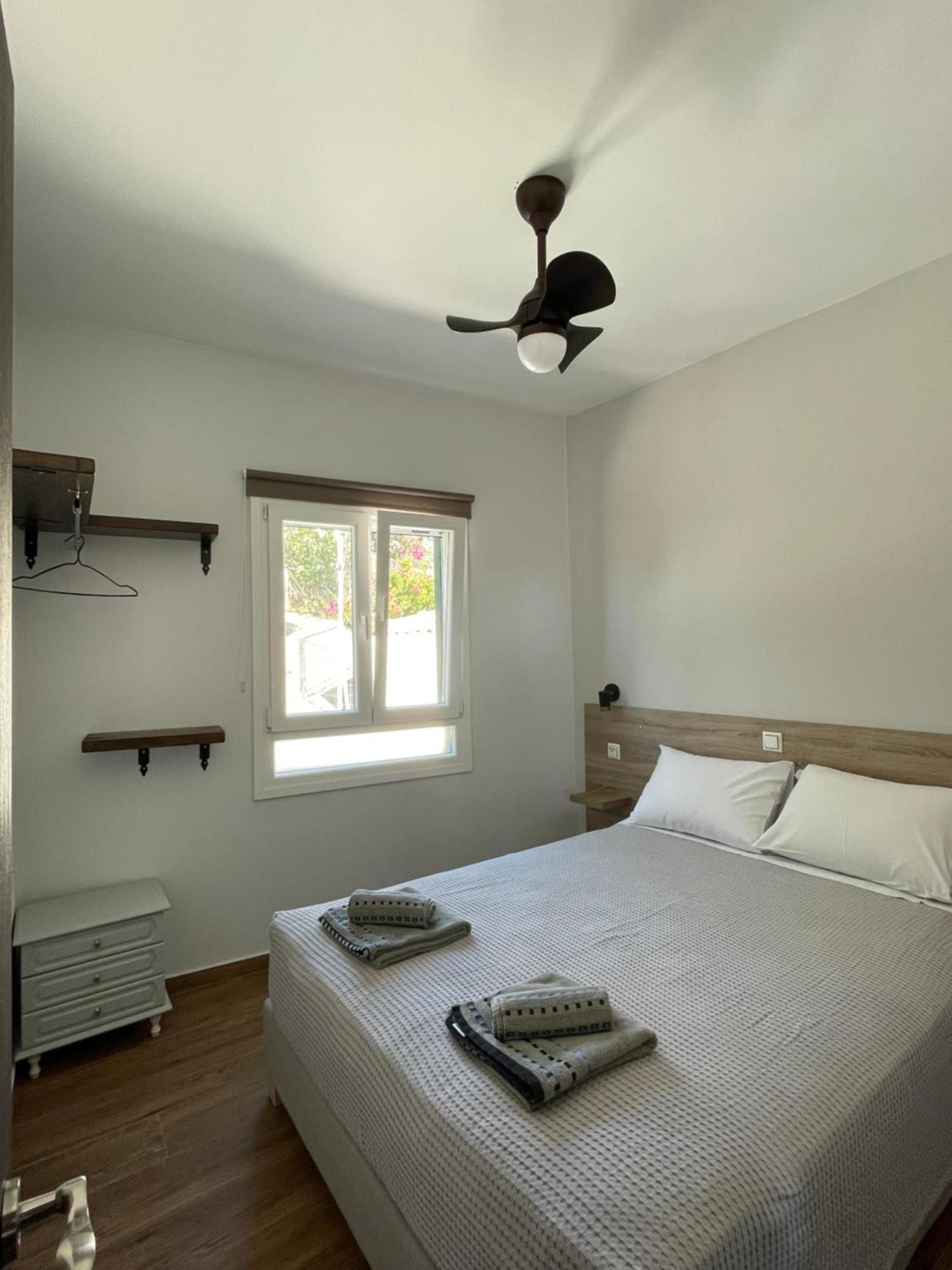 Q Apartments Molyvos Mithimna Exterior foto